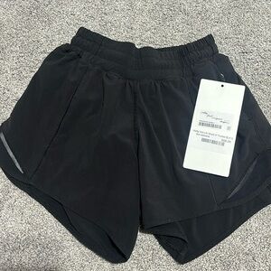 Lululemon black hotty hots